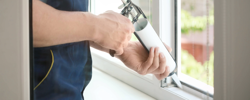 home_renewal_caulk_a_window (3).png