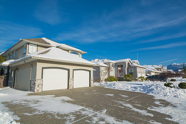 functional garage in the winter